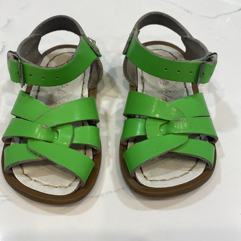 Salt Water sandals green size 5